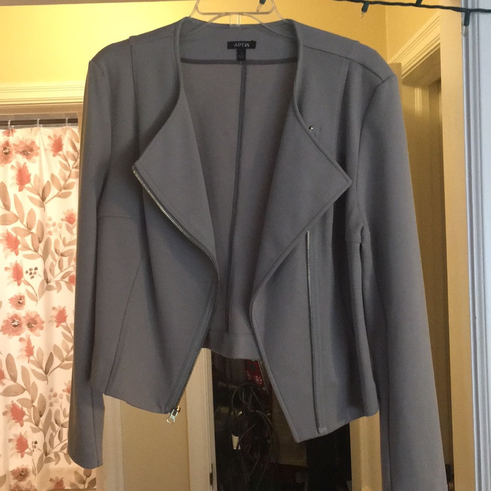 Grey blazer